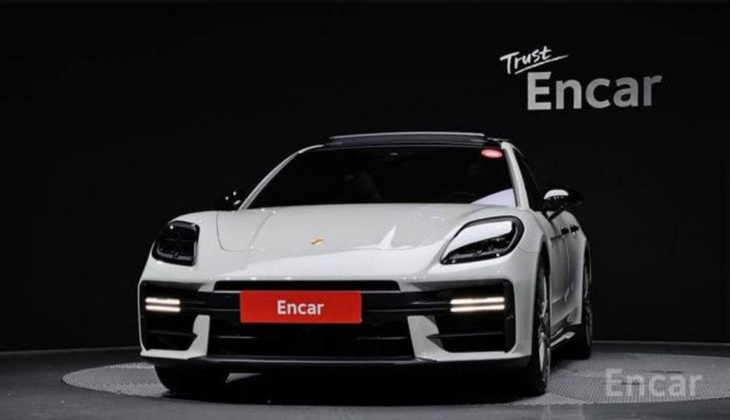 photo_5417968018773446956_y