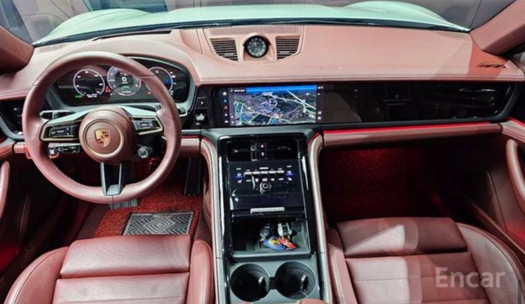 photo_5417968018773446961_y