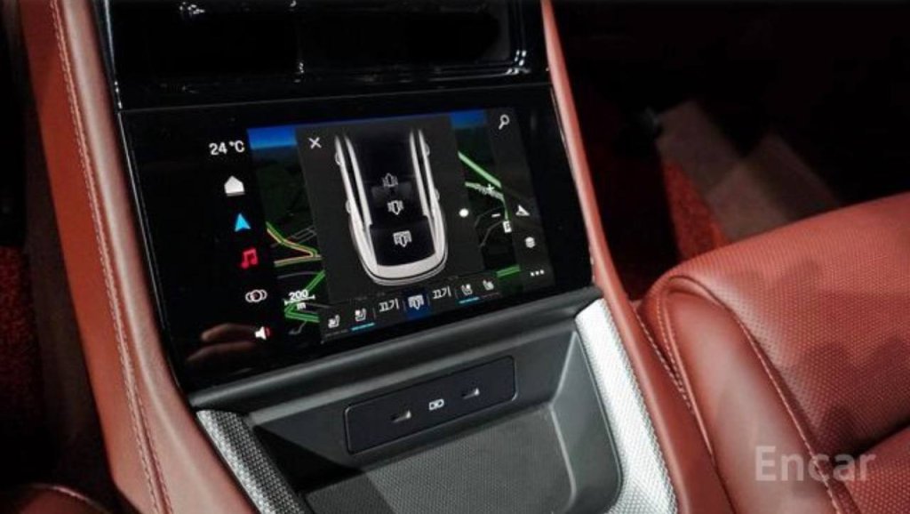 photo_5417968018773446971_y