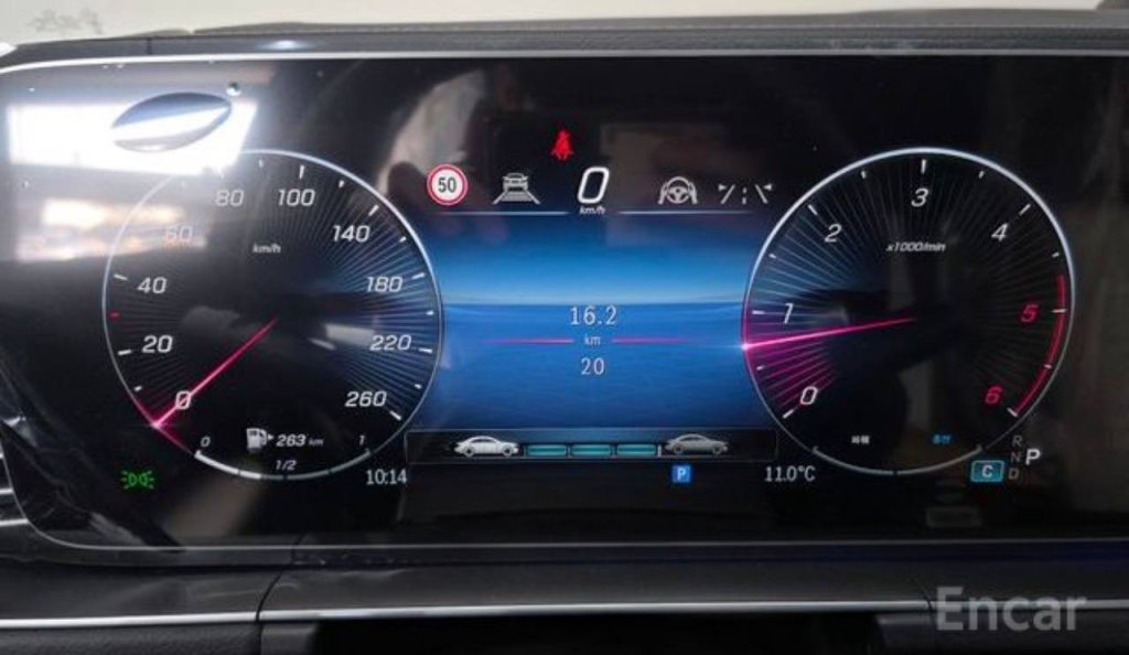 photo_5417968018773447234_y