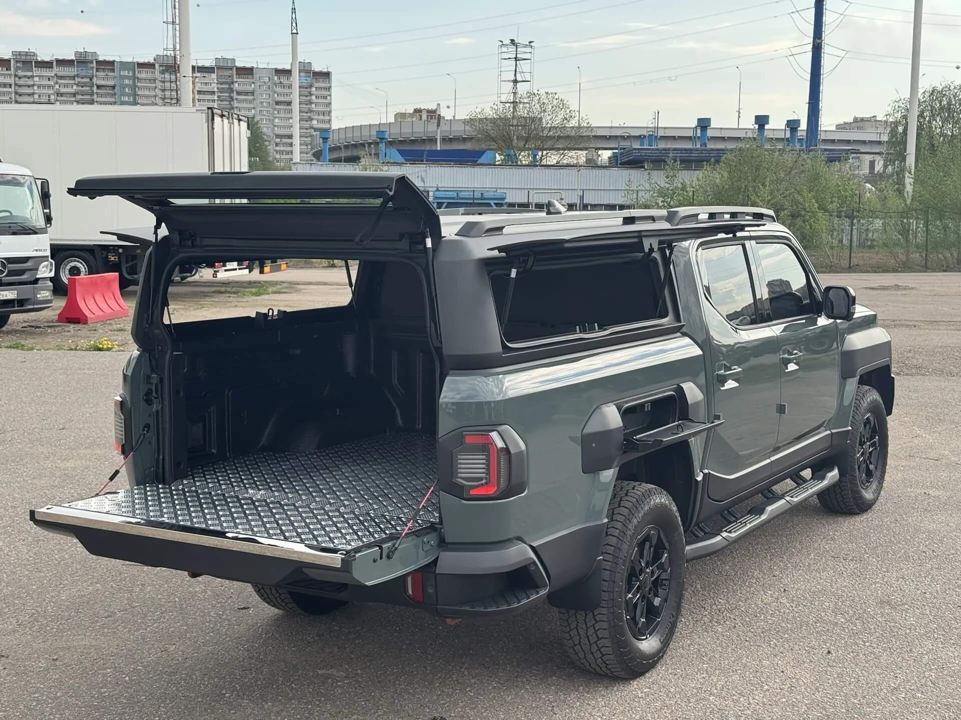 Kia Tasman