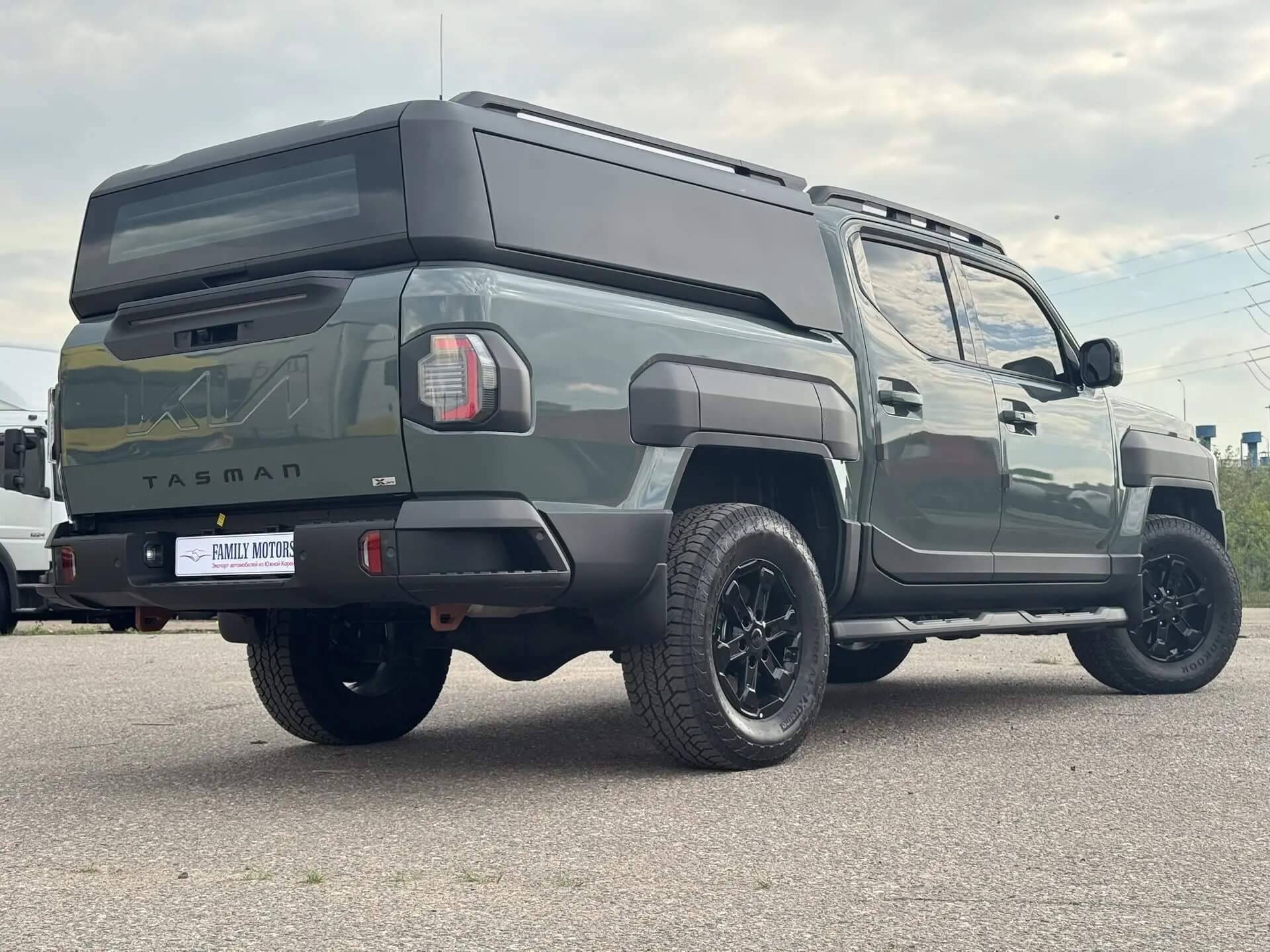 Kia Tasman