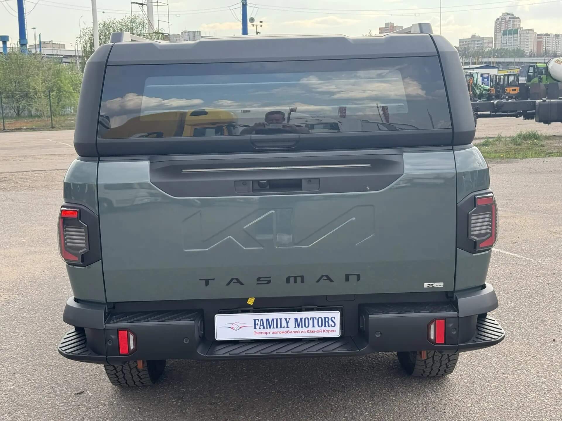 Kia Tasman