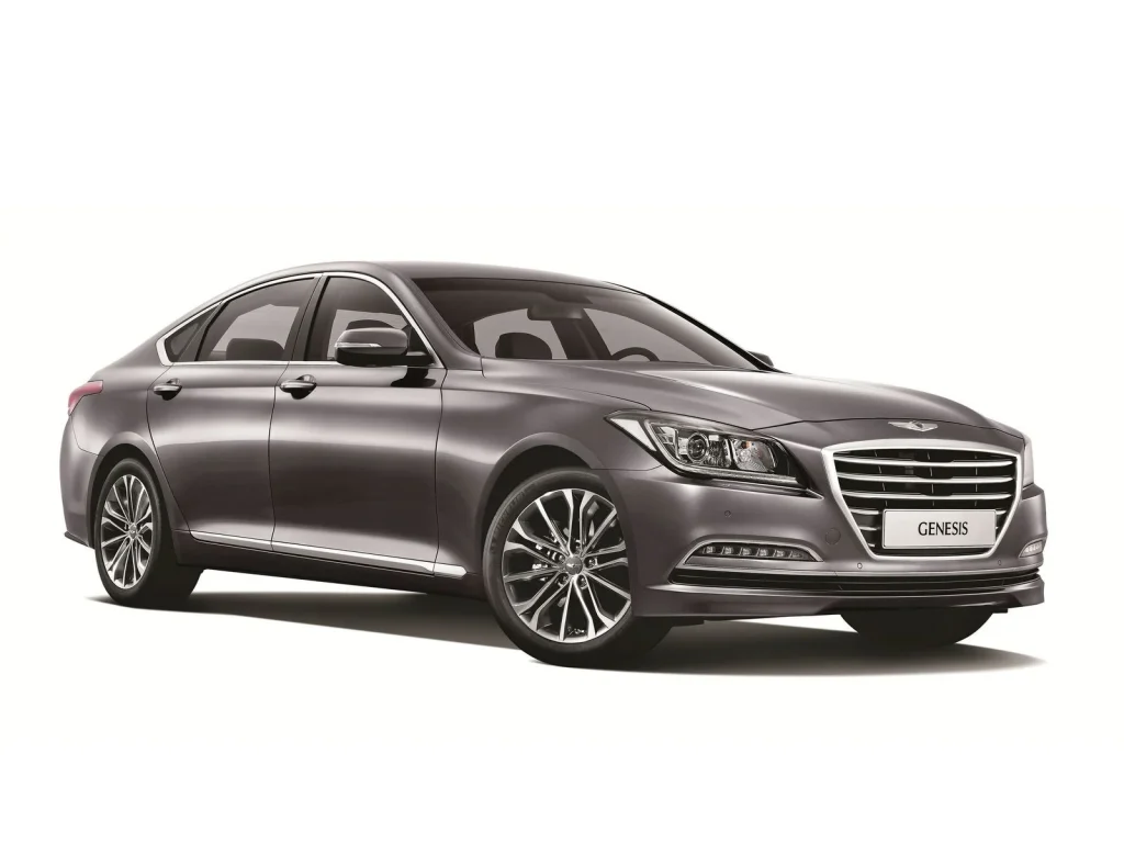 Плохая кожа: женщина отсудила у Hyundai 2 млн рублей за купленный с рук Genesis