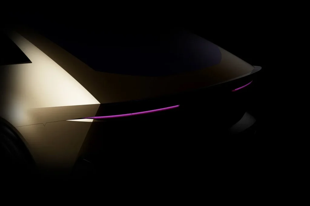 Hyundai готовит пару новых «космических» концептов: первые тизеры Earth и Venus
